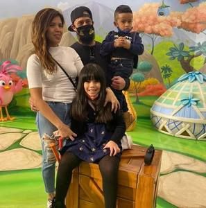 Meet your Posher, Max-evan